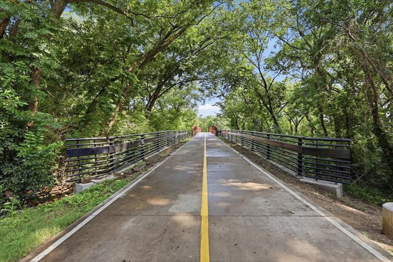 8750 Park Lane # 111, Dallas TX 75231 - Photo 18