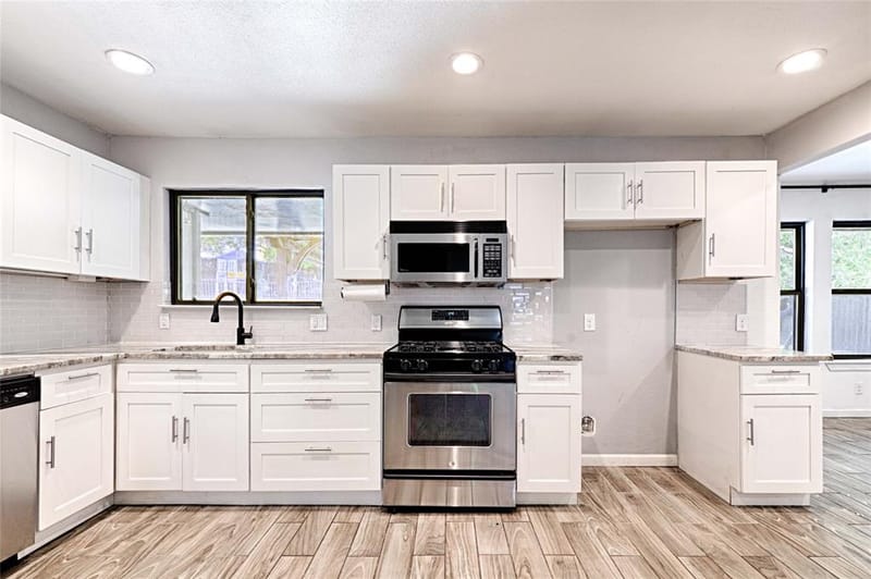 417 San Jose Street, Irving TX 75062 - Photo 11