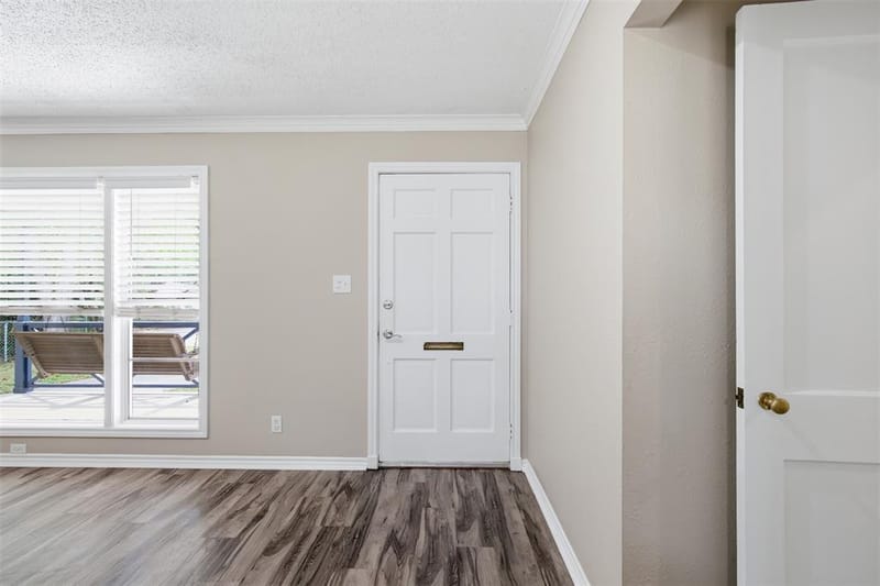 909 Keith Pumphrey Drive, River Oaks TX 76114 - Photo 5