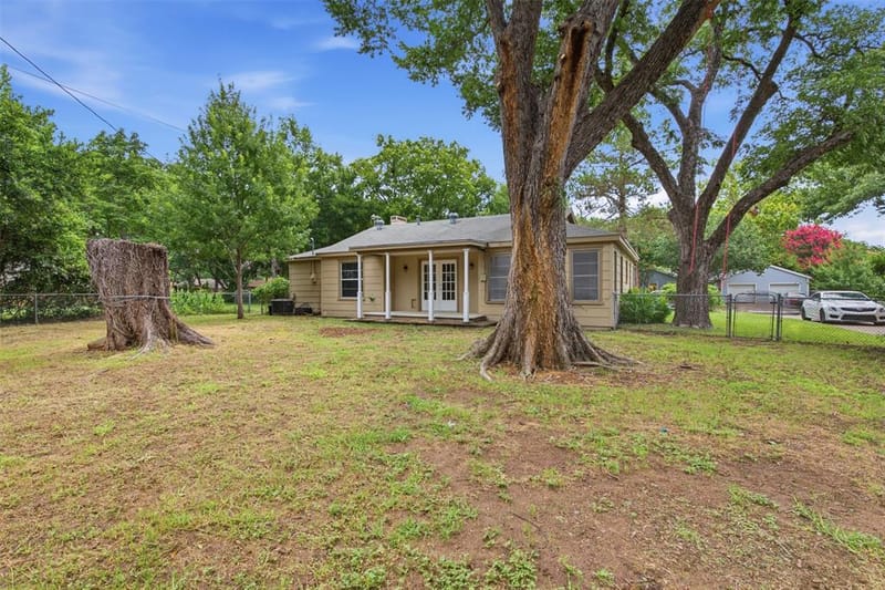 909 Keith Pumphrey Drive, River Oaks TX 76114 - Photo 30