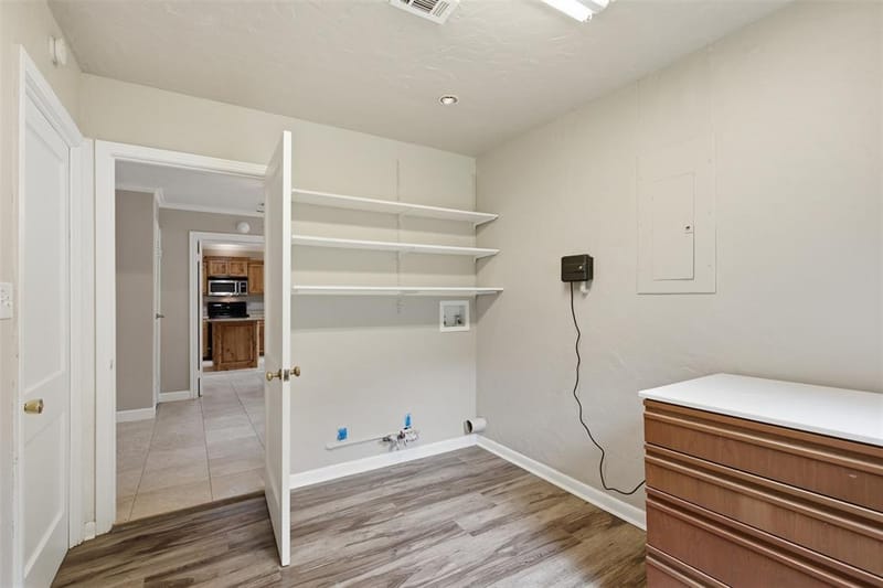 909 Keith Pumphrey Drive, River Oaks TX 76114 - Photo 15