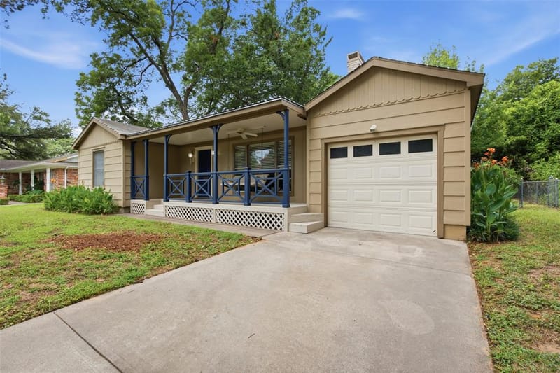 909 Keith Pumphrey Drive, River Oaks TX 76114 - Photo 4