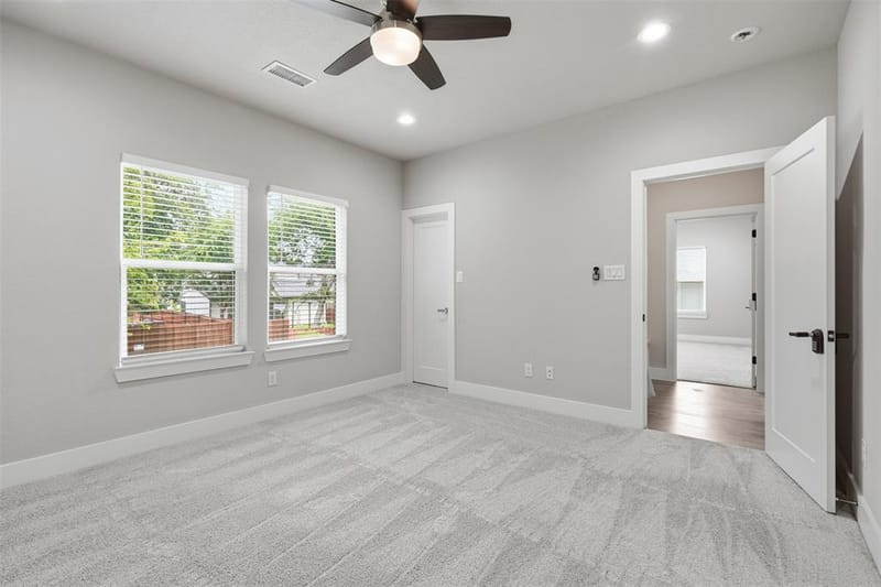 2732 Livingston Avenue, Fort Worth TX 76110 - Photo 32