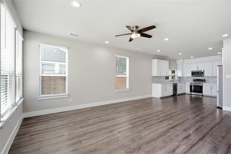 2732 Livingston Avenue, Fort Worth TX 76110 - Photo 5