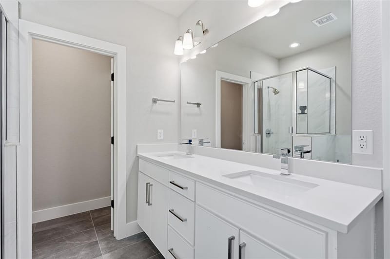 2732 Livingston Avenue, Fort Worth TX 76110 - Photo 18