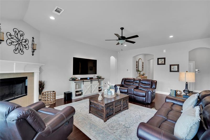 3226 Paisley Drive, Midlothian TX 76065 - Photo 6