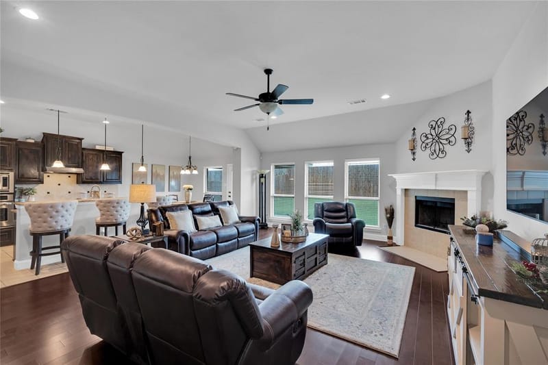3226 Paisley Drive, Midlothian TX 76065 - Photo 4