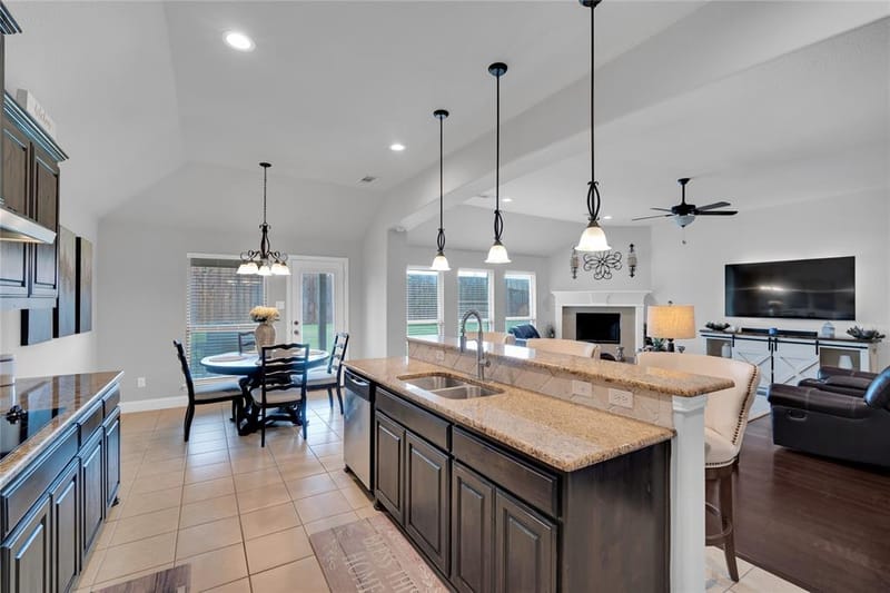3226 Paisley Drive, Midlothian TX 76065 - Photo 8