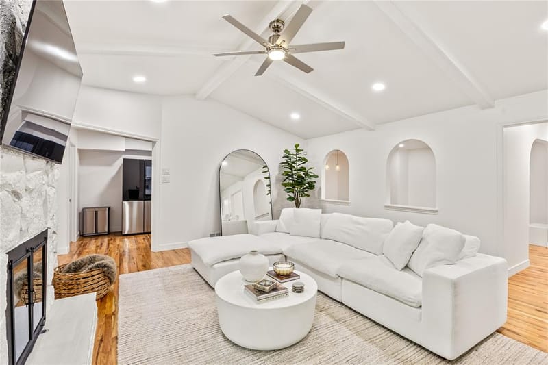 2304 babalos Lane, Dallas TX 75228 - Photo 7