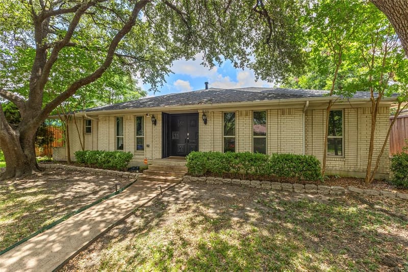 2304 babalos Lane, Dallas TX 75228 - Photo 3