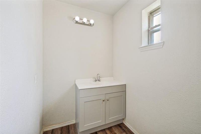 1814 Refinery Road, Gainesville TX 76240 - Photo 12