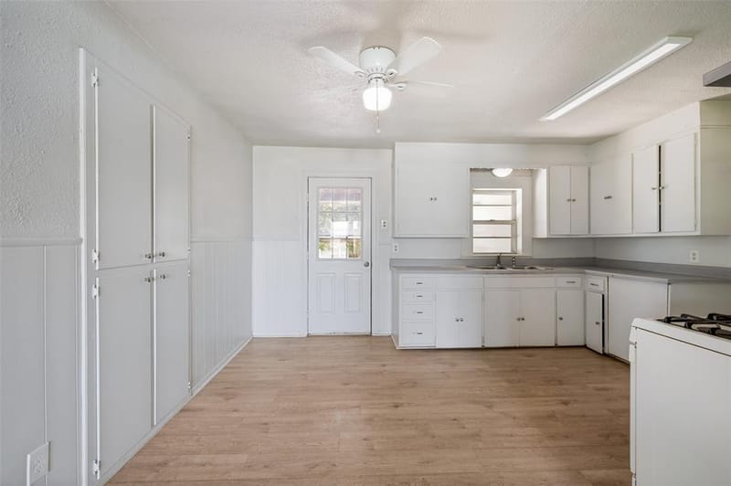 1814 Refinery Road, Gainesville TX 76240 - Photo 9