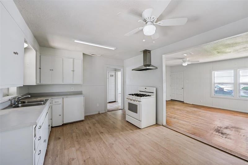 1814 Refinery Road, Gainesville TX 76240 - Photo 8