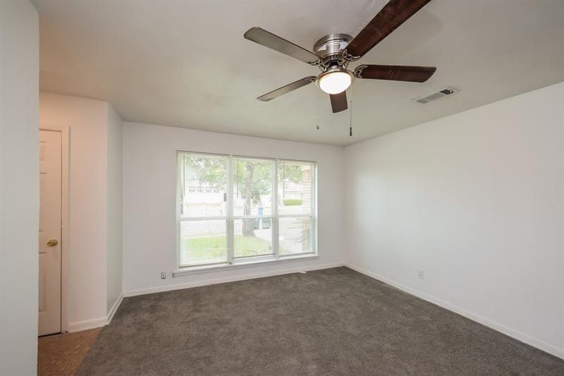 3408 Loganwood Drive, Dallas TX 75227 - Photo 4