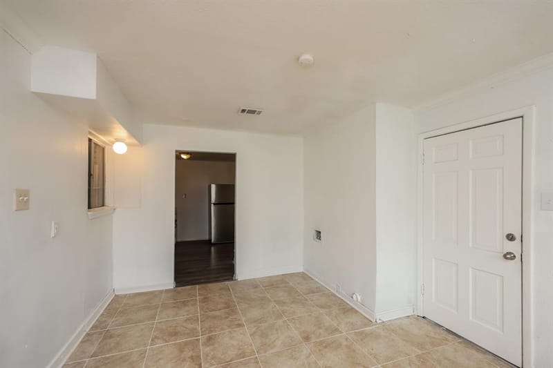 3408 Loganwood Drive, Dallas TX 75227 - Photo 8