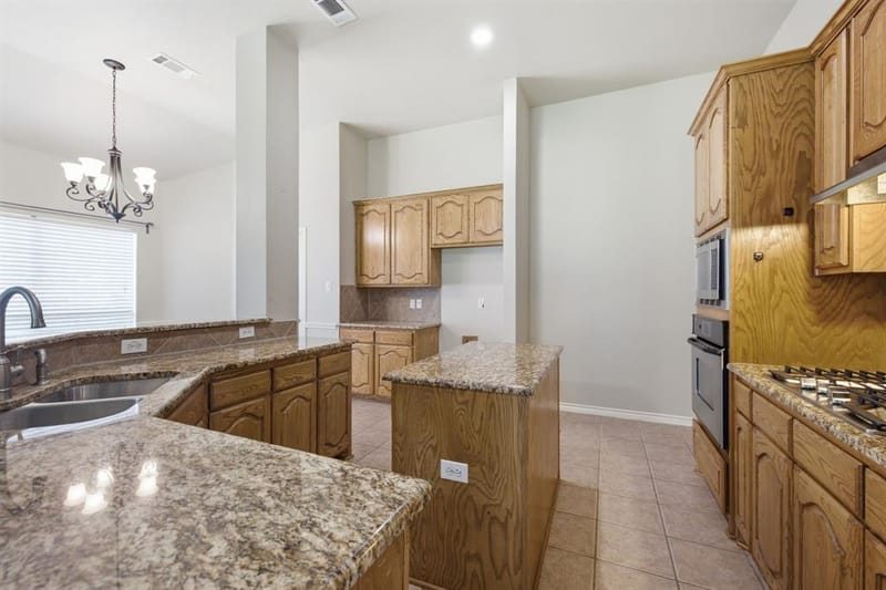 10 Saddlewood Court, Mansfield TX 76063 - Photo 9