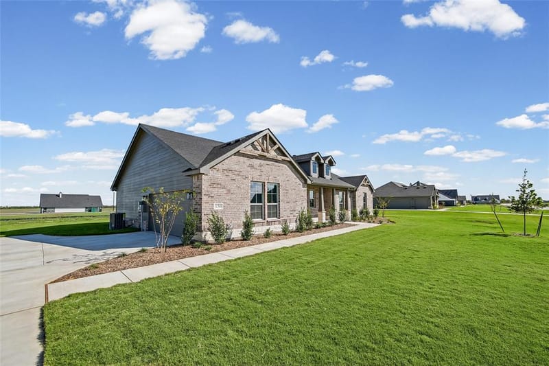 150 Sunny Side Road, Valley View TX 76272 - Photo 4