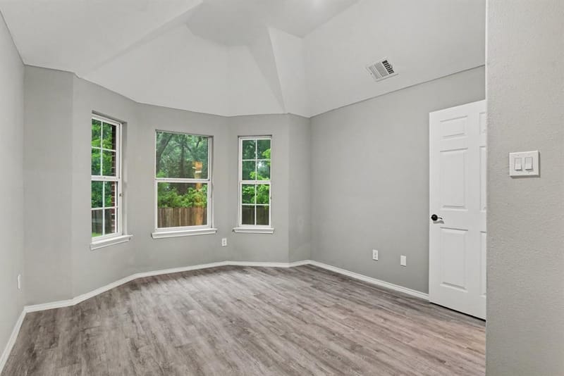 4519 Yancy Street, Dallas TX 75216 - Photo 10