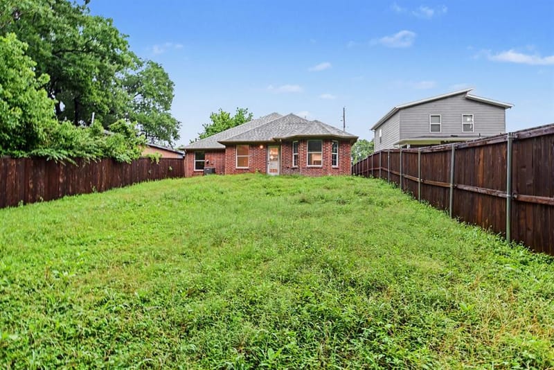 4519 Yancy Street, Dallas TX 75216 - Photo 21