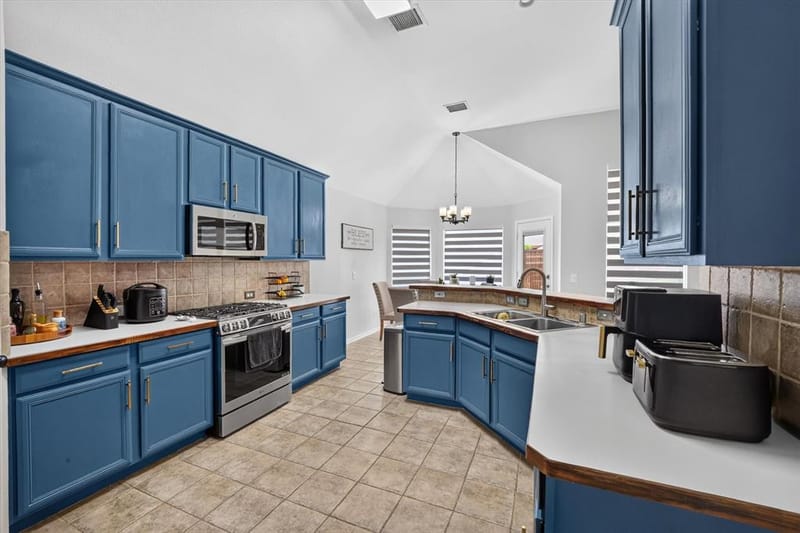 9906 Ashmont Drive, Frisco TX 75035 - Photo 10