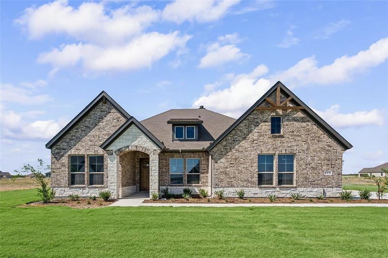 113 Sunny Side Road, Valley View TX 76272 - Photo 2