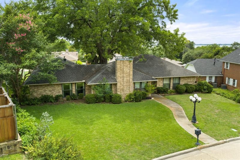 203 Tanya Drive, Rockwall TX 75087 - Photo 2