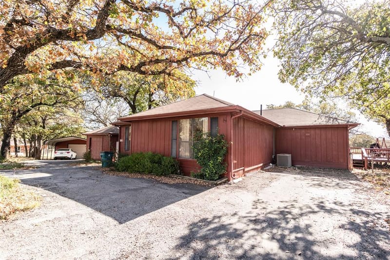 121 Fairway Drive, Nocona TX 76255 - Photo 3