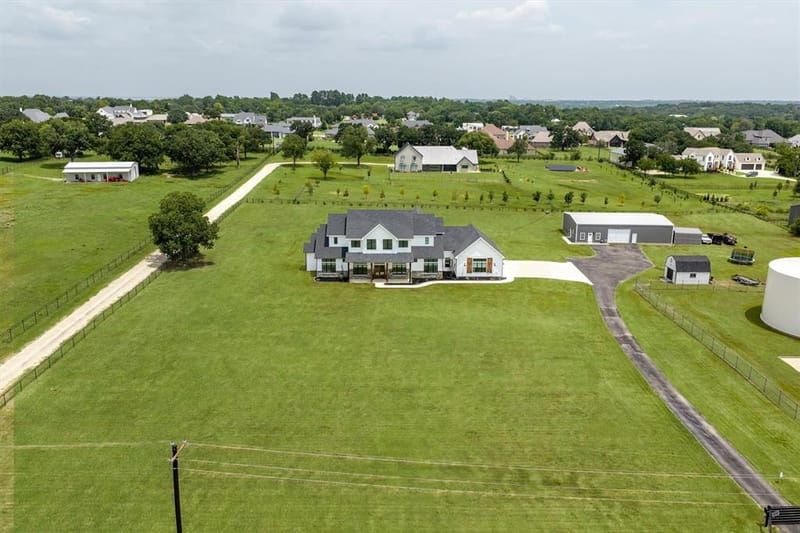 10652 Fincher Road, Argyle TX 76226 - Photo 4