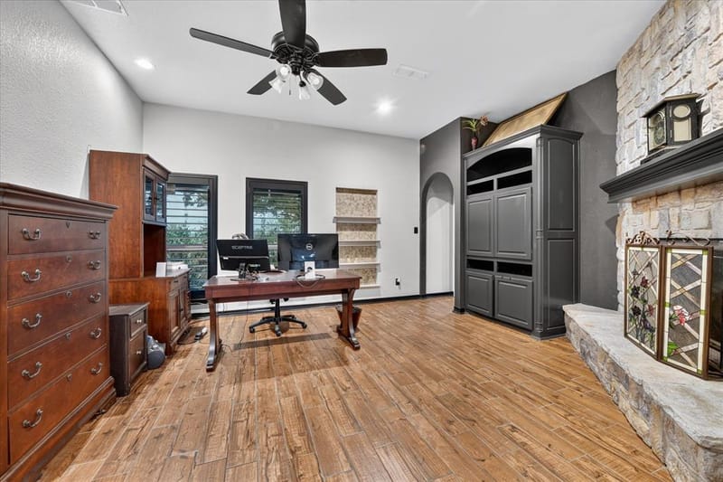 1017 County Road 3555, Paradise TX 76073 - Photo 12