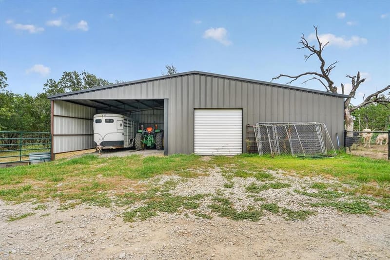 1017 County Road 3555, Paradise TX 76073 - Photo 30