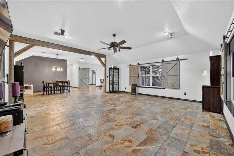 1017 County Road 3555, Paradise TX 76073 - Photo 11