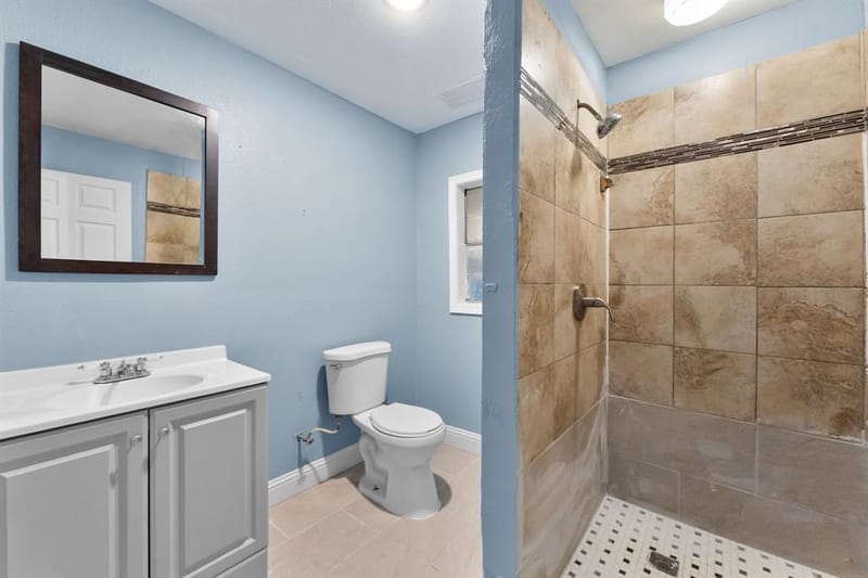 1612 Harris Court, Dallas TX 75223 - Photo 7