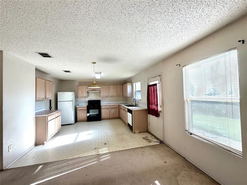 1257 Regal Drive, Garland TX 75040 - Photo 9