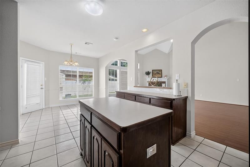 7708 Buccaneer Circle, Arlington TX 76016 - Photo 11