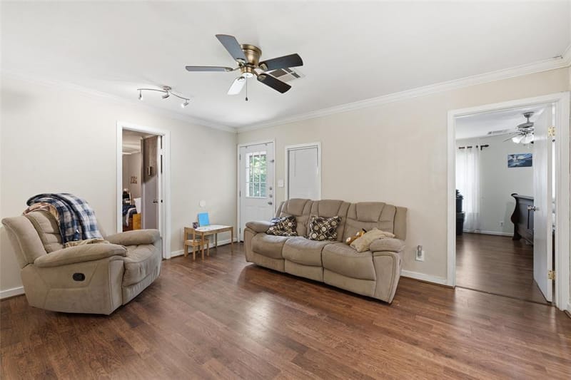 307 W Goddard Street, West TX 76691 - Photo 5