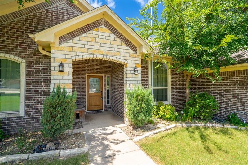 712 Spring Meadow Street, Stephenville TX 76401 - Photo 6