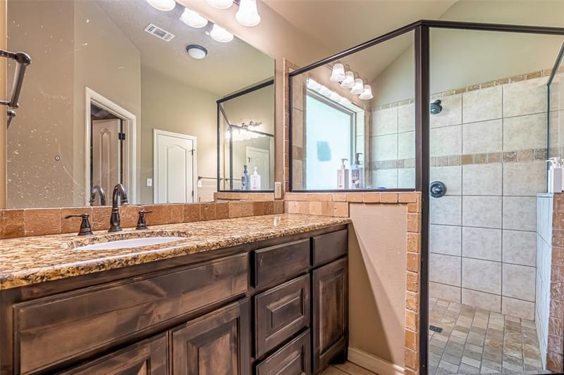 712 Spring Meadow Street, Stephenville TX 76401 - Photo 19