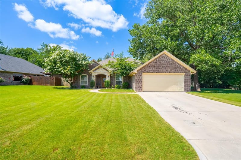 712 Spring Meadow Street, Stephenville TX 76401 - Photo 39