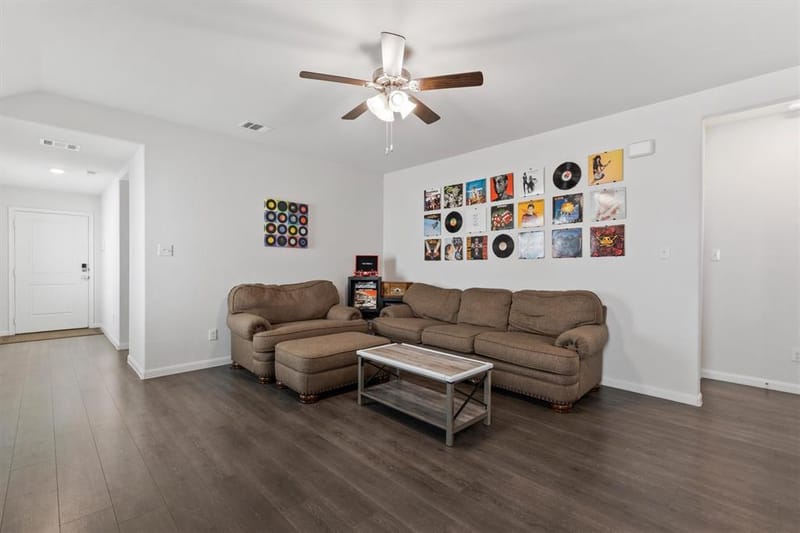 3916 Oak Creek Circle, Denison TX 75020 - Photo 5