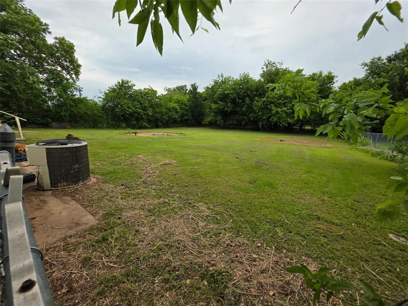 4214 Valview Drive, Waco TX 76708 - Photo 4