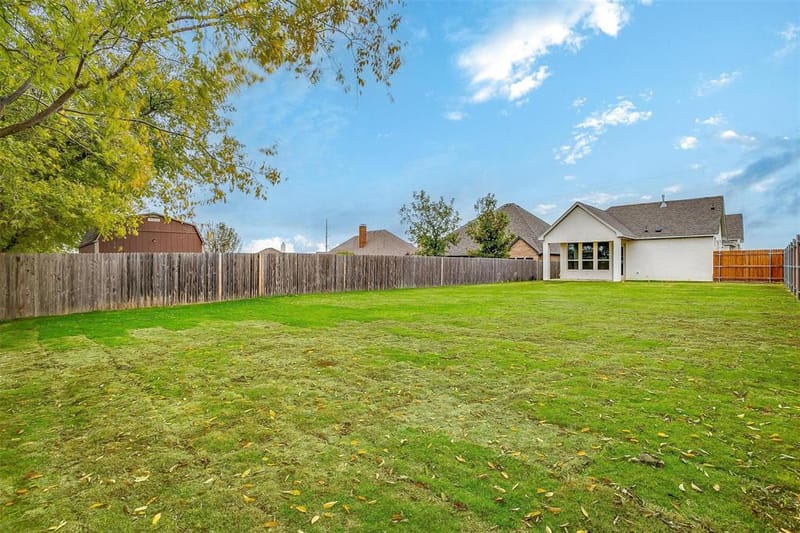991 Hulen, Crowley TX 76036 - Photo 36