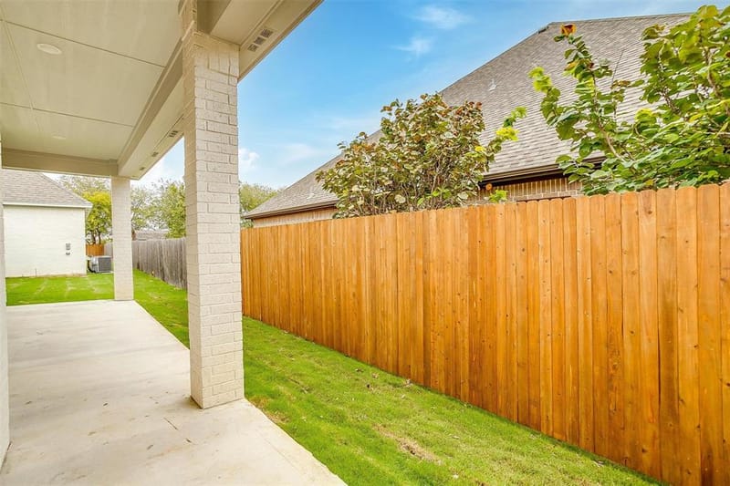 991 Hulen, Crowley TX 76036 - Photo 32