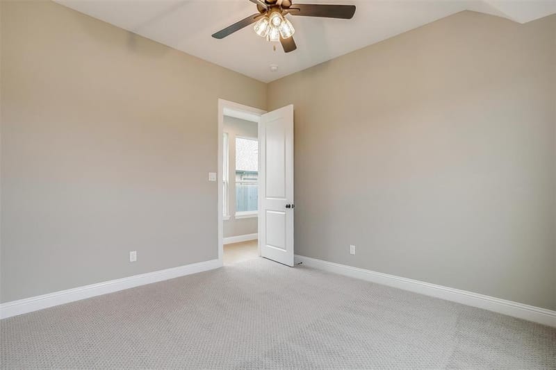 991 Hulen, Crowley TX 76036 - Photo 24