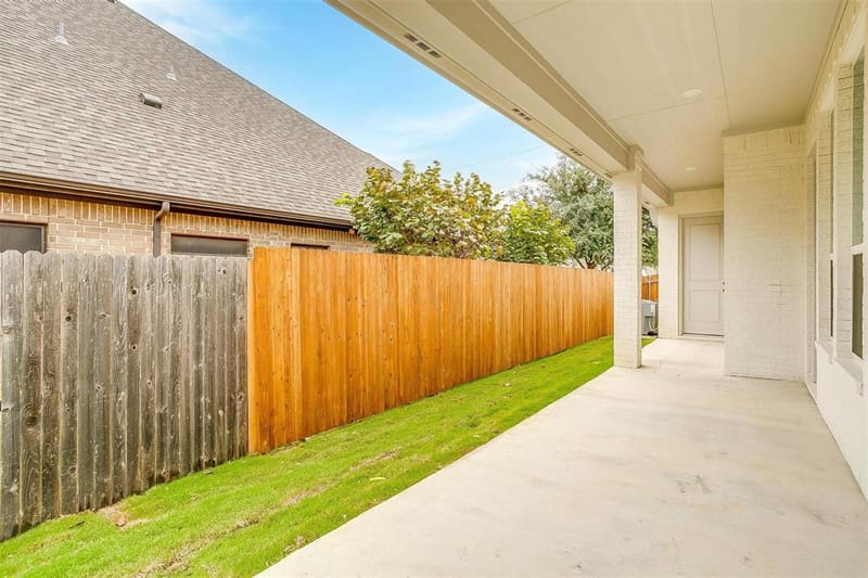 991 Hulen, Crowley TX 76036 - Photo 33