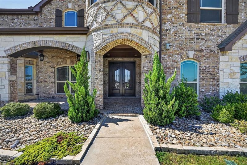 560 Featherstone Lane, Prosper TX 75078 - Photo 2