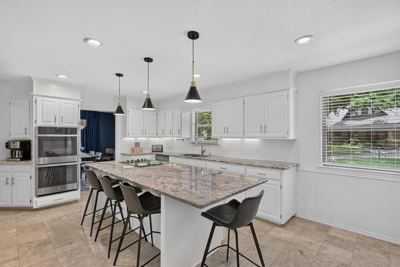 2304 Wakeforest Court, Arlington TX 76012 - Photo 16