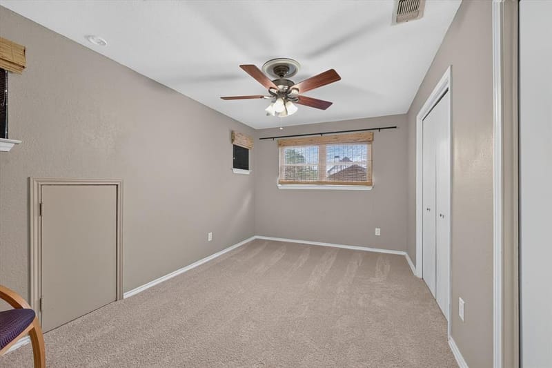 2304 Wakeforest Court, Arlington TX 76012 - Photo 28