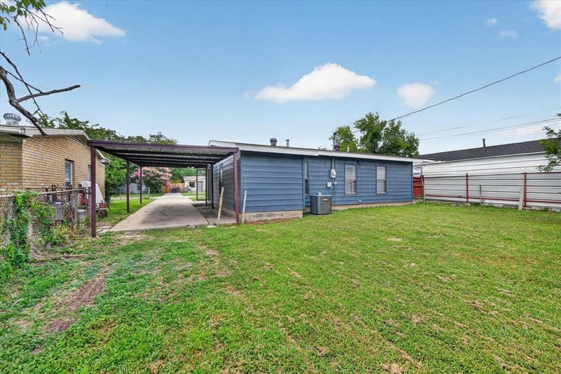 2344 Beaumont Street, Fort Worth TX 76106 - Photo 10