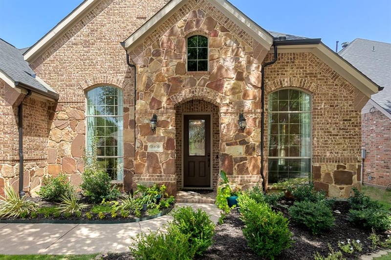 8160 Holliday Road, Lantana TX 76226 - Photo 2