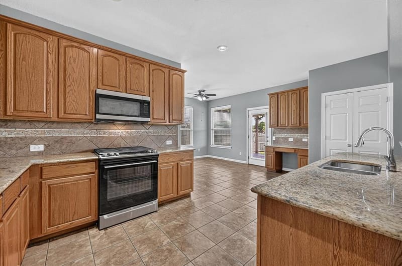 10341 Brunston Road, Fort Worth TX 76244 - Photo 18